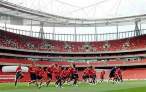 arsenal-trening-emirejts.jpg