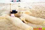 funny-pictures-sand-castle-owned-Mde.jpg
