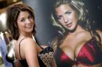 gemma_atkinson_kiss_boy_7_big.jpg