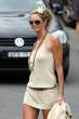 elle_macpherson_nips_out_3_big.jpg
