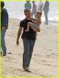 ryan-phillippe-beach11.jpg