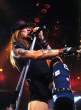 axl057.jpg