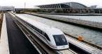 800px-A_maglev_train_coming_out,_Pudong_International_Airport,_Shanghai.jpg