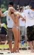 laura_vandervoort_bikini_reef_9_big.jpg