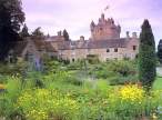 Cawdor Castle, Highland, Scotland 2.jpg