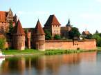 Malbork Castle of Teutonic Knights, Pomerania 1.jpg