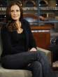 86351_Celebutopia-Julia_Roberts_appears_at_the_Late_Show_with_David_Letterman-03_122_705lo.jpg