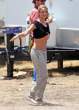 rosie_huntington_whiteley_set_trans.jpg