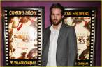 ryan-reynolds-beard-04.jpg