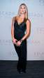 bar_refaeli_sitting_7.jpg
