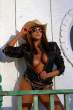 46839_011danahamm06_11_122_526lo.jpg