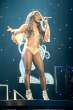 MCFan_for_celeblounge19-01-2011 00-00_18.jpg