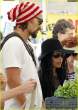 jason-momoa-lisa-bonet-farmers-market-07.jpg
