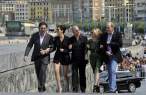 celebrity_paradise.com_TheElderJuliaRoberts2010_09_20_EatPrayLovePhotocall_17.jpg