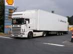 Scania-144-L-530-Lufthansa-Cargo-Holz-080607-01.jpg
