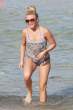 julianne-hough-bikini-bottoms-miami-08-480x720.jpg