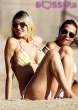rita_rusic_si_rilassa_in_spiaggia_con_unamica_50f7.jpg