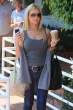 kristin_chenoweth_tank_top_8.jpg