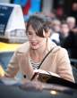 99464_CobieSmuldersLateShowWithDavidLettermanFEB_21_2011HQx2525_123_357lo.jpg