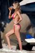 leann-rimes-red-bikini-malibu-02-480x720.jpg