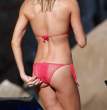 leann-rimes-red-bikini-malibu-04-e1314639201932-480x490.jpg