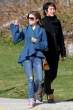 06139_AnnaKendrickgoingforgroceriesinVancouverAPR_1_2011LQx105_123_48lo.jpg