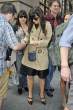 Zooey Deschanel walks to ABC studios586lo.jpg