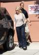 JanuaryJones2011_09_27_spottedoutinSantaMonica14.jpg
