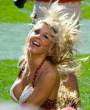 nfl-cheerleaders-cleavage-10.jpg