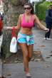 imogen-thomas-pink-sports-bra-london-02-480x720.jpg