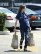 74015_by_mah0ne_Ellen_Page_Out_Shopping_In_Los_Angeles_01.07.10_004_122_600lo.jpg