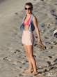 julianne-hough-bikini-st-barths-10-435x580.jpg