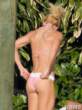 torrie-wilson-pink-bikini-a-rod-vacation-03-435x580.jpg