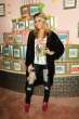 102730123_cassie2_122_749lo.jpg