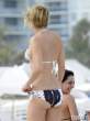 chloe-sevigny-bikini-black-white-tie-dye-miami-15-435x580.jpg