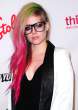 avril_lavigne_shaved_head_17.jpg