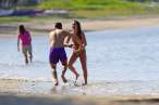 688030276_AlexaVega_BikiniHawaii_April21_2013_3_122_78lo.jpg