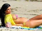 suelyn-medeiros-pregnant-in-a-bikini-in-cali-05-580x435.jpg