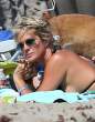 Rachel Hunter Bikini Malibu 07-07-13 (9).jpg
