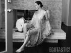 rose-mcgowan-topless-in-apartamento-magazine-issue-12-01-900x675.jpg