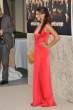 31770-noureen-dewulf-entourage-season-6-005-122-57.jpg