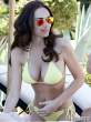 Tamara-Ecclestone-Lemon-Drops-in-a-Yellow-Bikini-in-St-Tropez-05-435x580.jpg