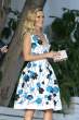 Reese Witherspoon goes to Chateau Marmont to attend an event 21-10-14 001.jpg