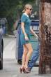 taylor-swift-at-a-dance-studio-in-la_7.jpg
